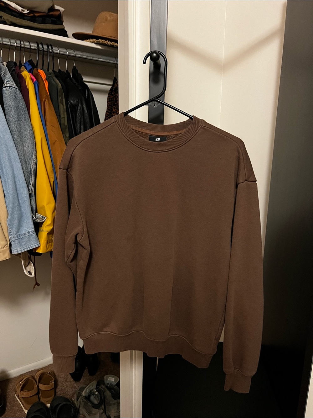 H&M Men's Chocolate Brown Crewneck Sweatshirt